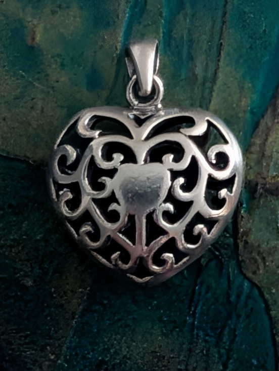 unknown Jewelry - Intricate Vintage Sterling Silver Heart Filigree Pendant Heart Pendant